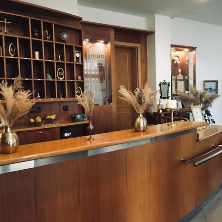 Penzion Hotelu Central Dvůr Králové nad Labem Extérieur photo