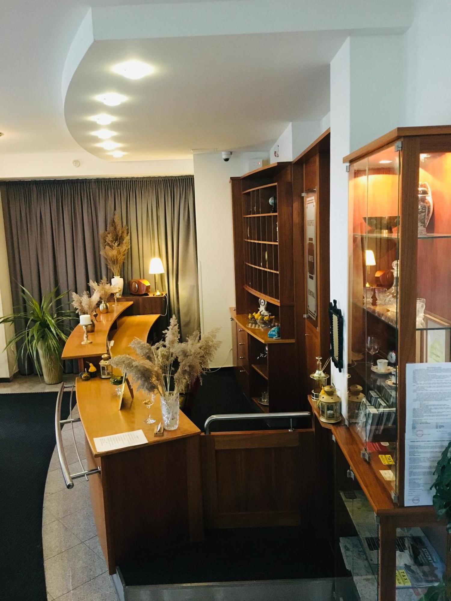Penzion Hotelu Central Dvůr Králové nad Labem Extérieur photo