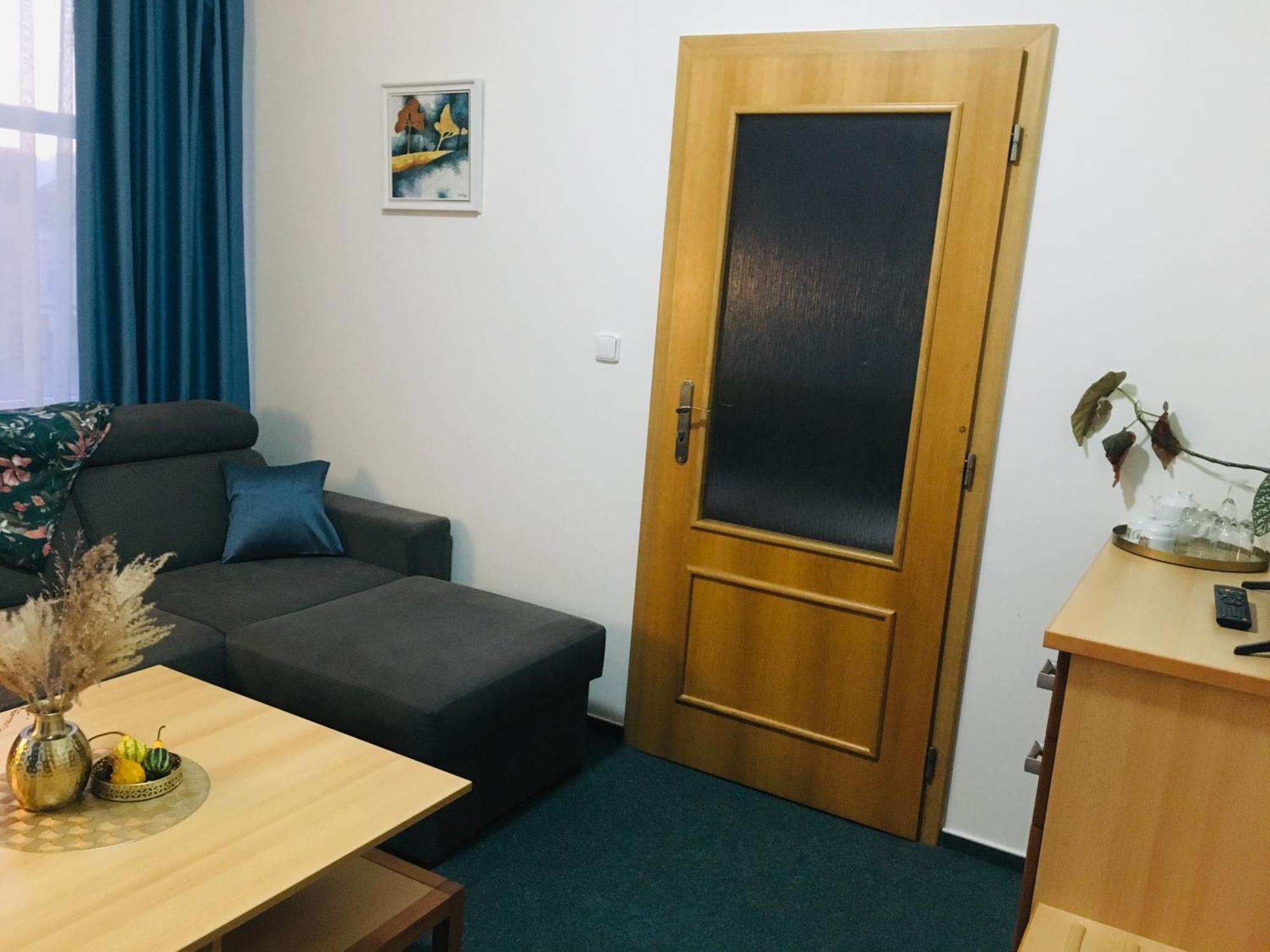 Penzion Hotelu Central Dvůr Králové nad Labem Extérieur photo