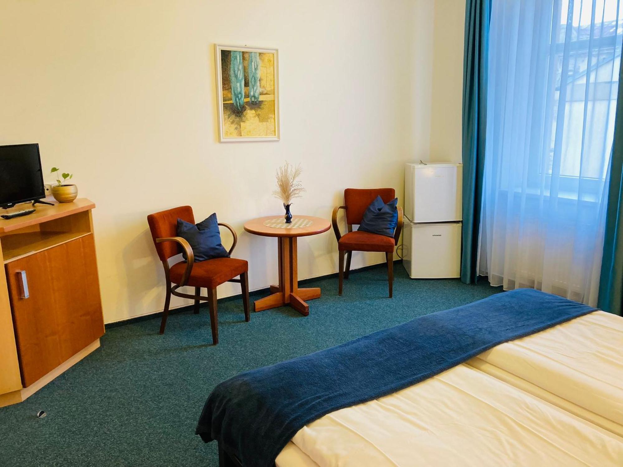 Penzion Hotelu Central Dvůr Králové nad Labem Extérieur photo